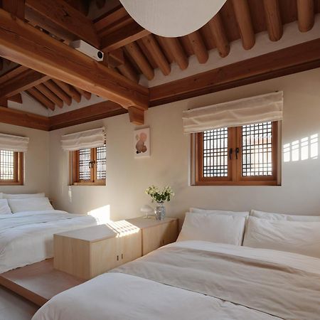 The Korean Traditional Hanok In Downtown Seoul For Convenient Public Transportation - Seoul Ari Esterno foto
