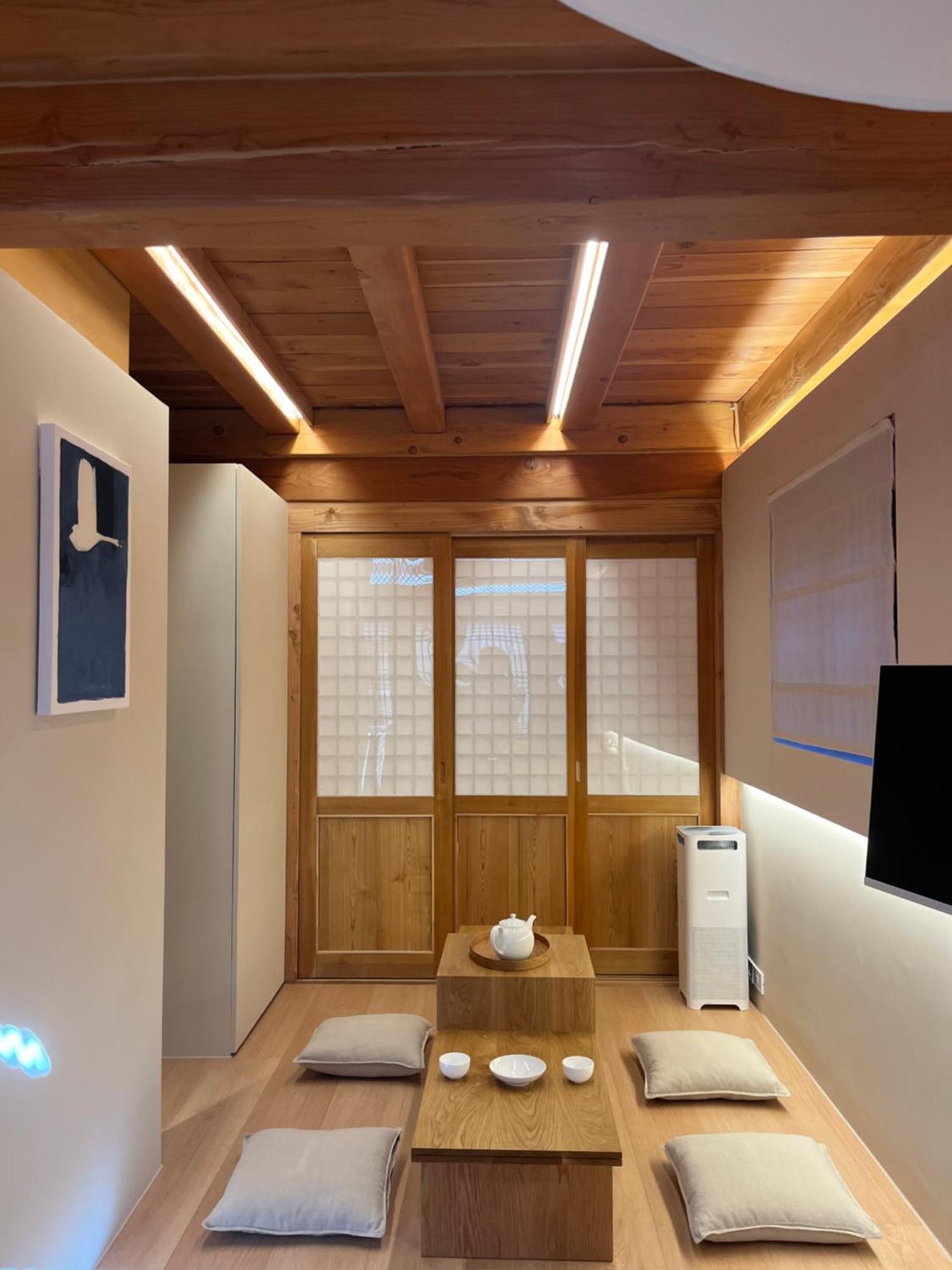 The Korean Traditional Hanok In Downtown Seoul For Convenient Public Transportation - Seoul Ari Esterno foto