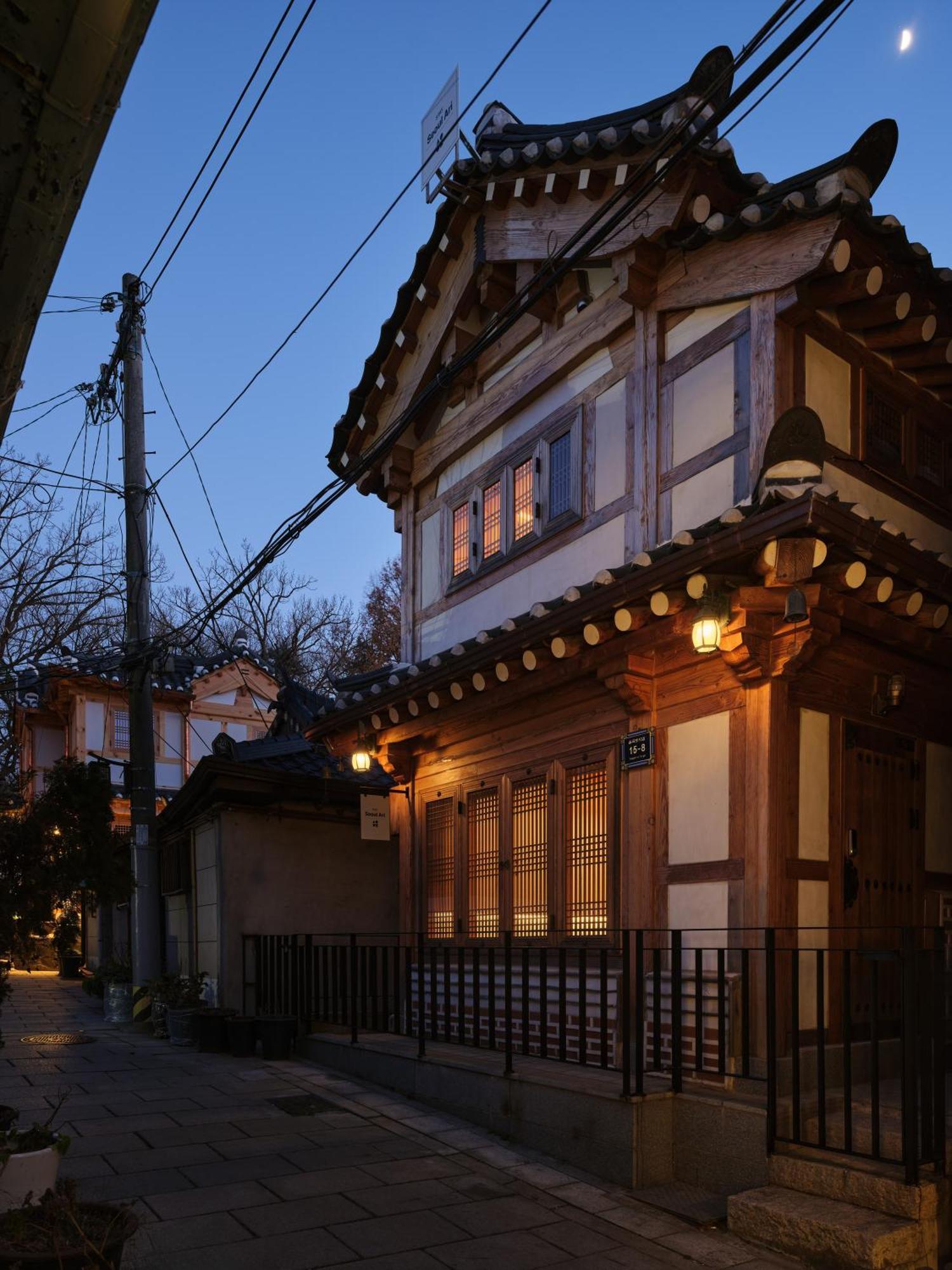 The Korean Traditional Hanok In Downtown Seoul For Convenient Public Transportation - Seoul Ari Esterno foto