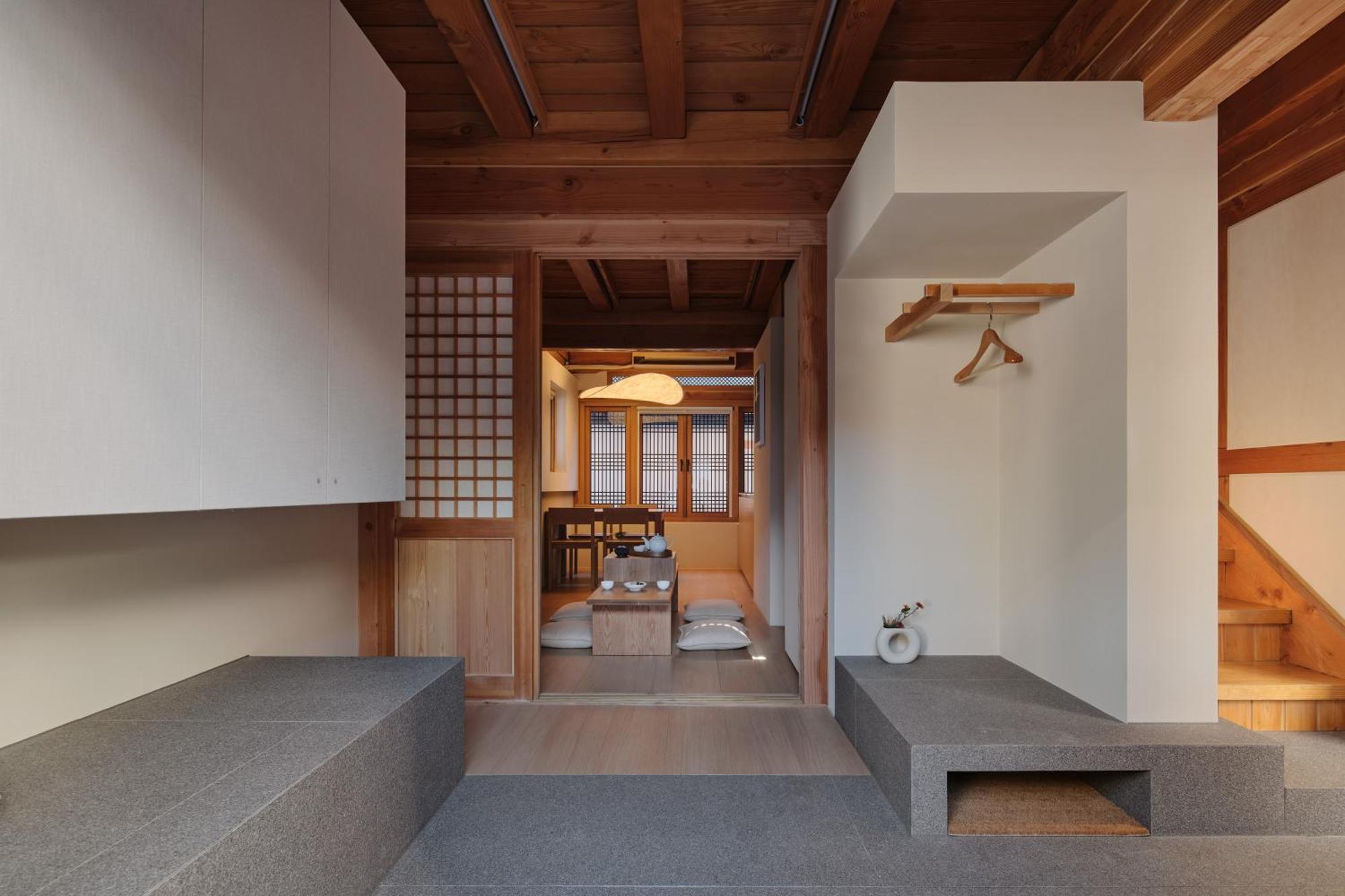 The Korean Traditional Hanok In Downtown Seoul For Convenient Public Transportation - Seoul Ari Esterno foto