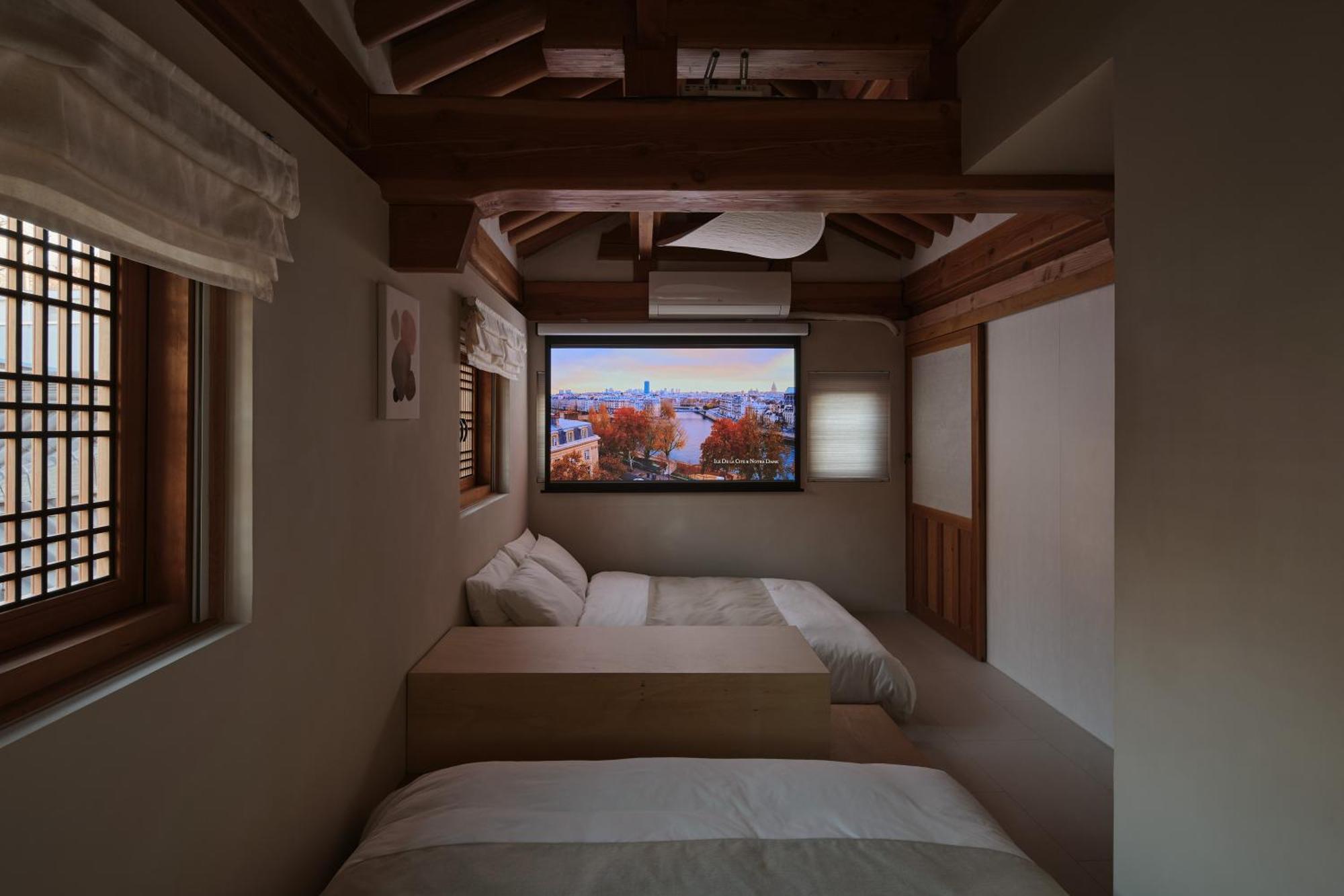 The Korean Traditional Hanok In Downtown Seoul For Convenient Public Transportation - Seoul Ari Esterno foto