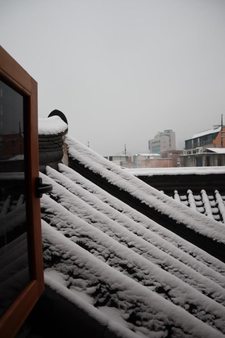 The Korean Traditional Hanok In Downtown Seoul For Convenient Public Transportation - Seoul Ari Esterno foto
