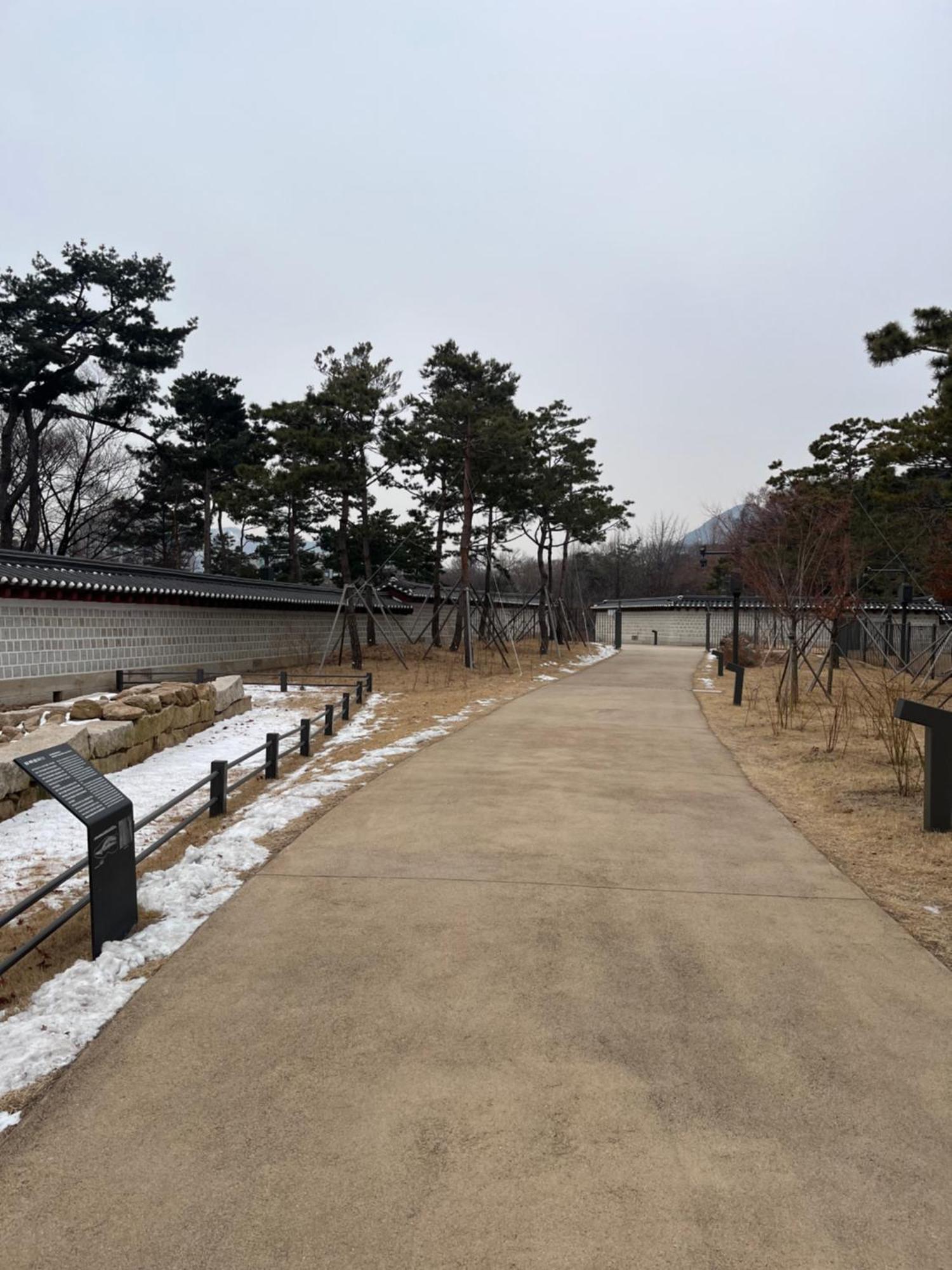The Korean Traditional Hanok In Downtown Seoul For Convenient Public Transportation - Seoul Ari Esterno foto